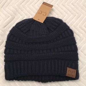 CC Beanie no Pom